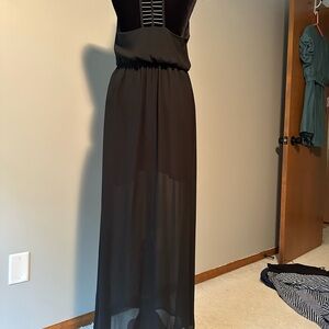 Elegant Black Maxi Dress